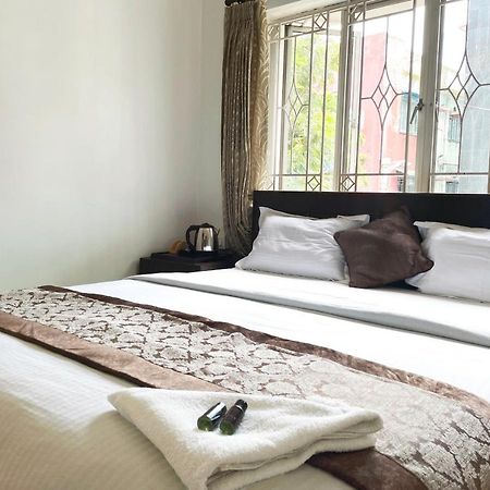 The Aster Homestay - Bedrooms & Apartments Kolkata Exterior photo